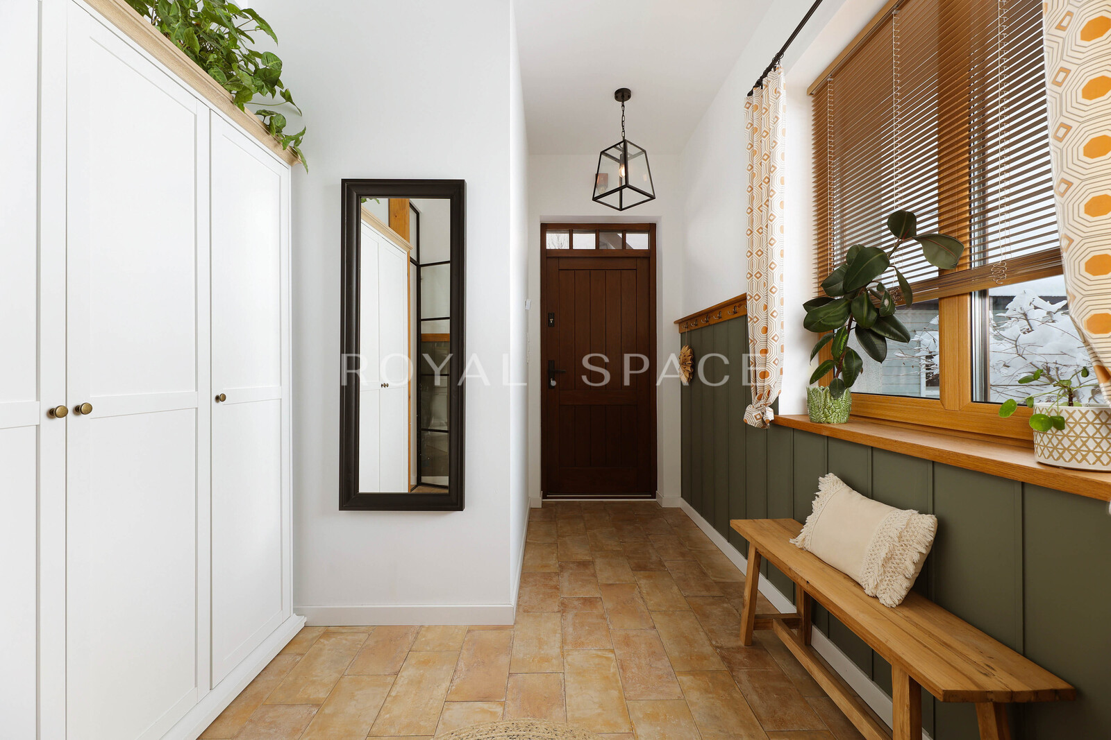 Exceptional energy-efficient home with garden!