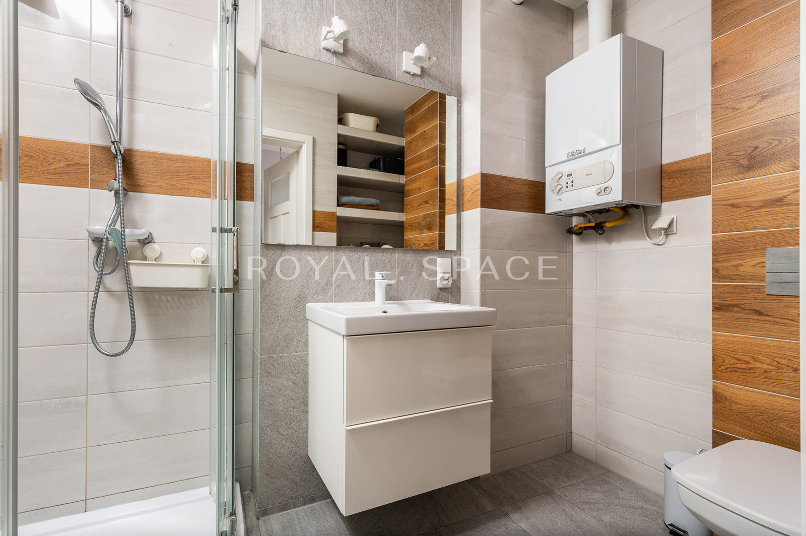 Two-level apartment with balcony in Dębniki!