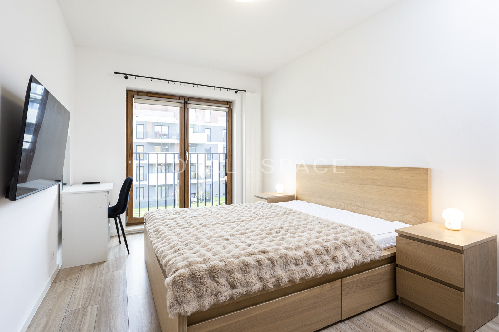 Елегантна 3-кімнатна квартира з великим балконом | Ceglana