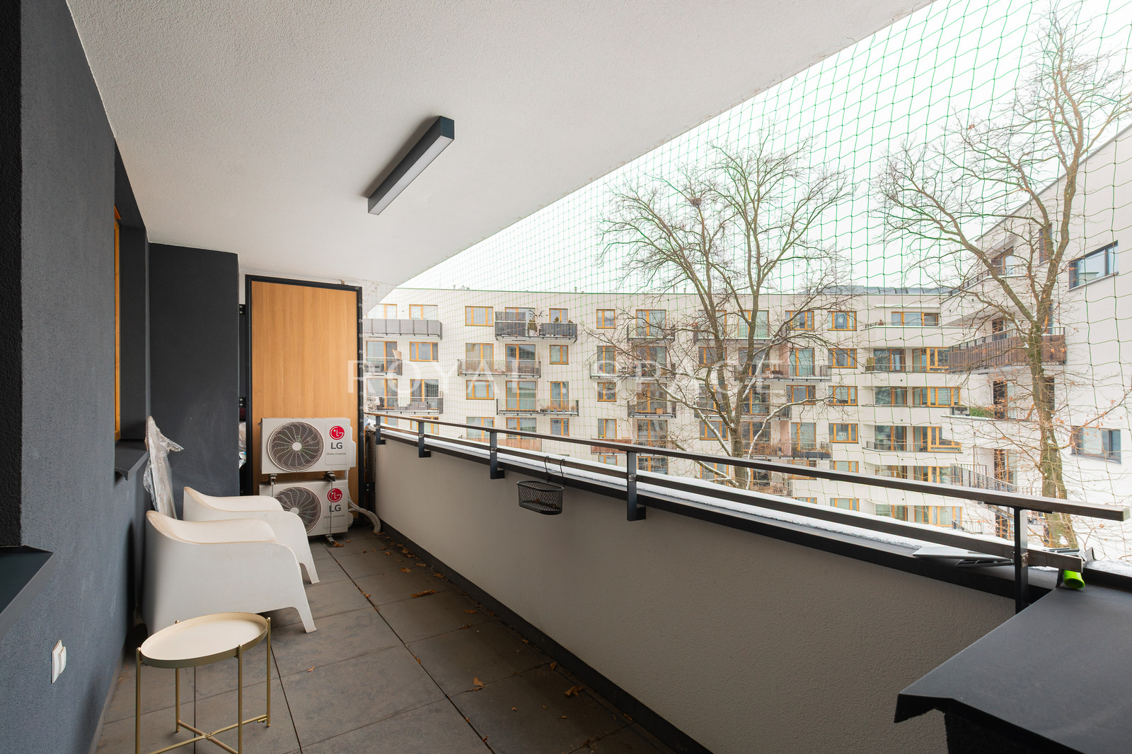 Сучасний апартамент з балконом | Rudzka!