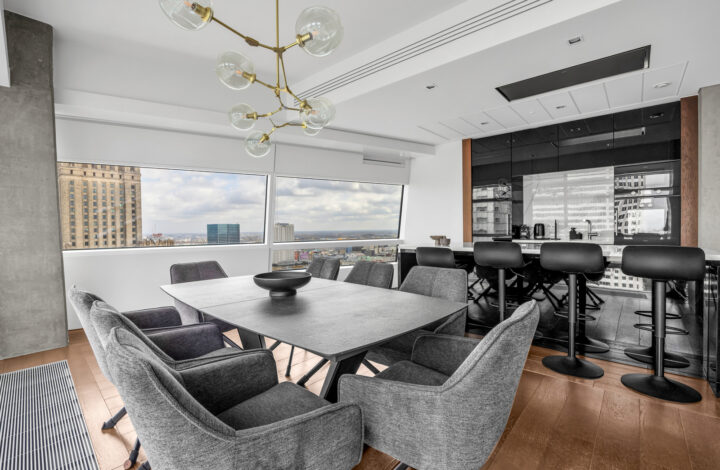 Панорамний апартамент на 23 поверсі | Złota 44