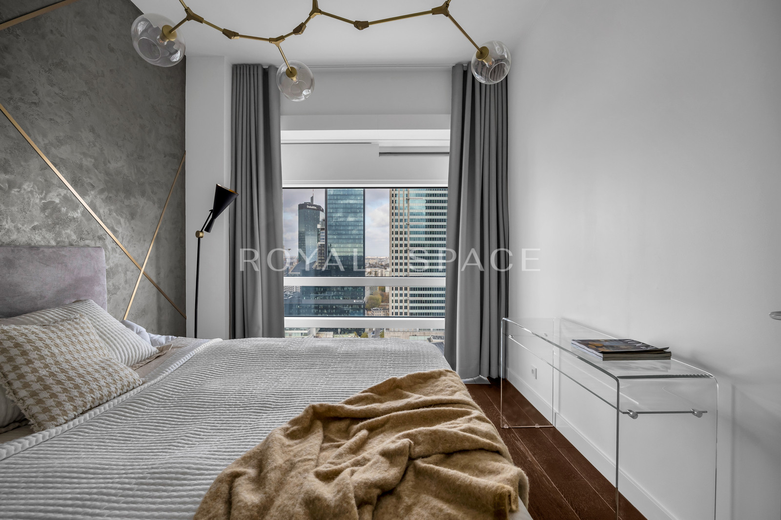 Панорамний апартамент на 23 поверсі | Złota 44