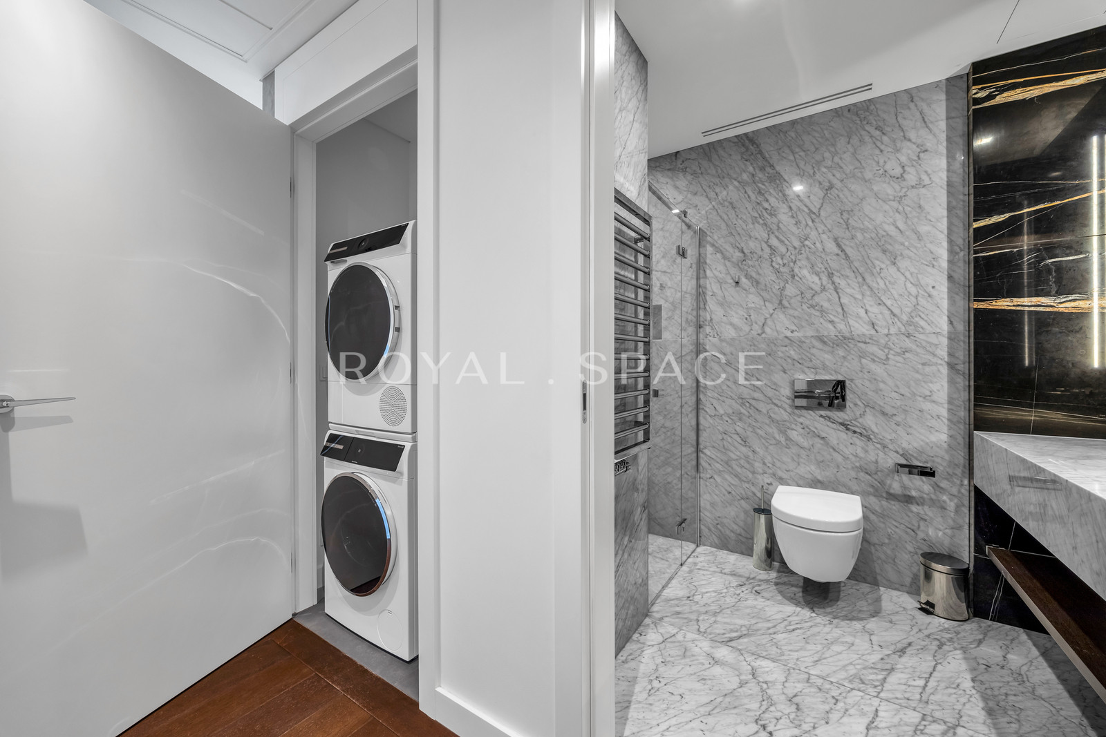 Панорамний апартамент на 23 поверсі | Złota 44