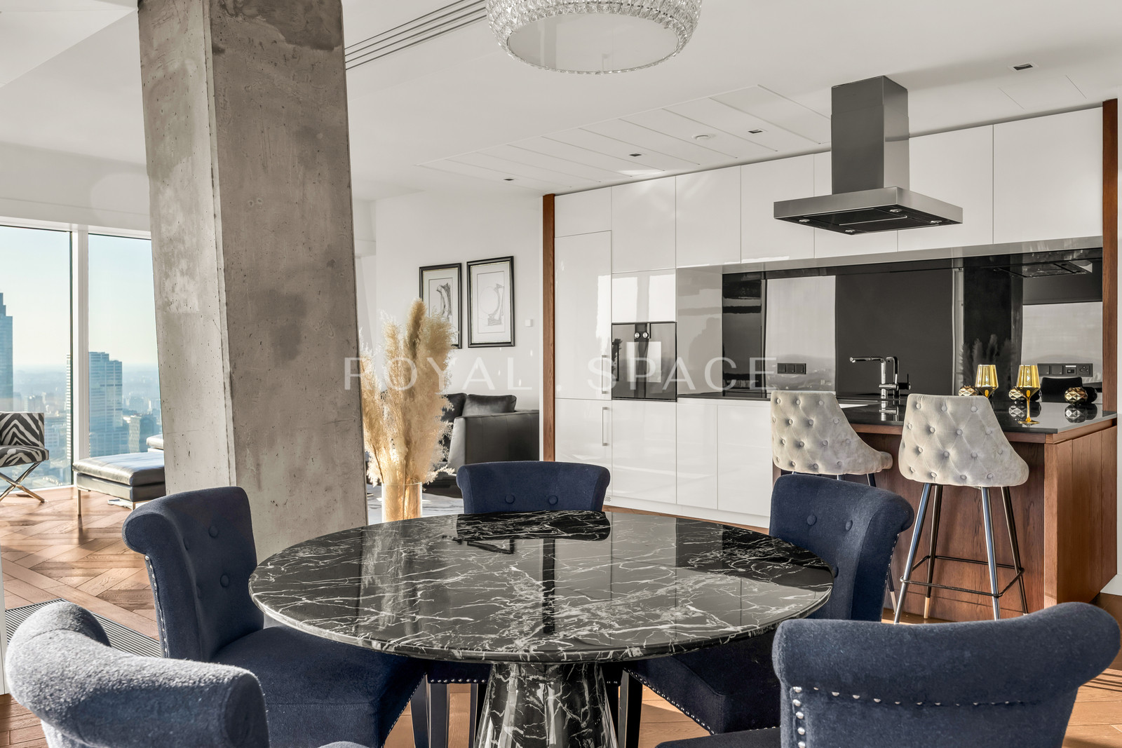 Złota 44 | Luksusowy apartament | Wysokie piętro