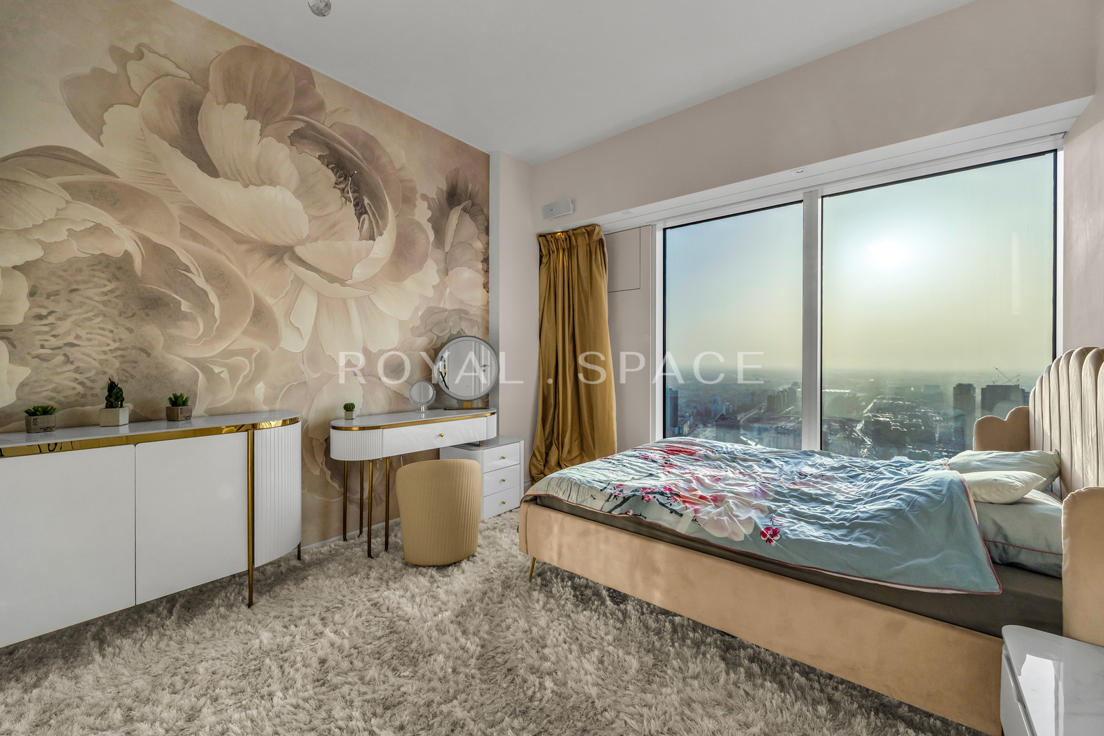 Stunning High-Floor Apartment | Złota 44