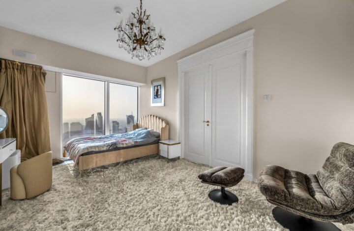 Stunning High-Floor Apartment | Złota 44