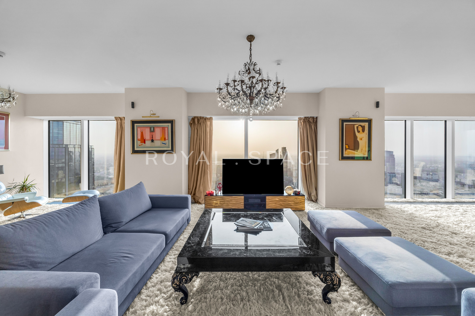 Stunning High-Floor Apartment | Złota 44