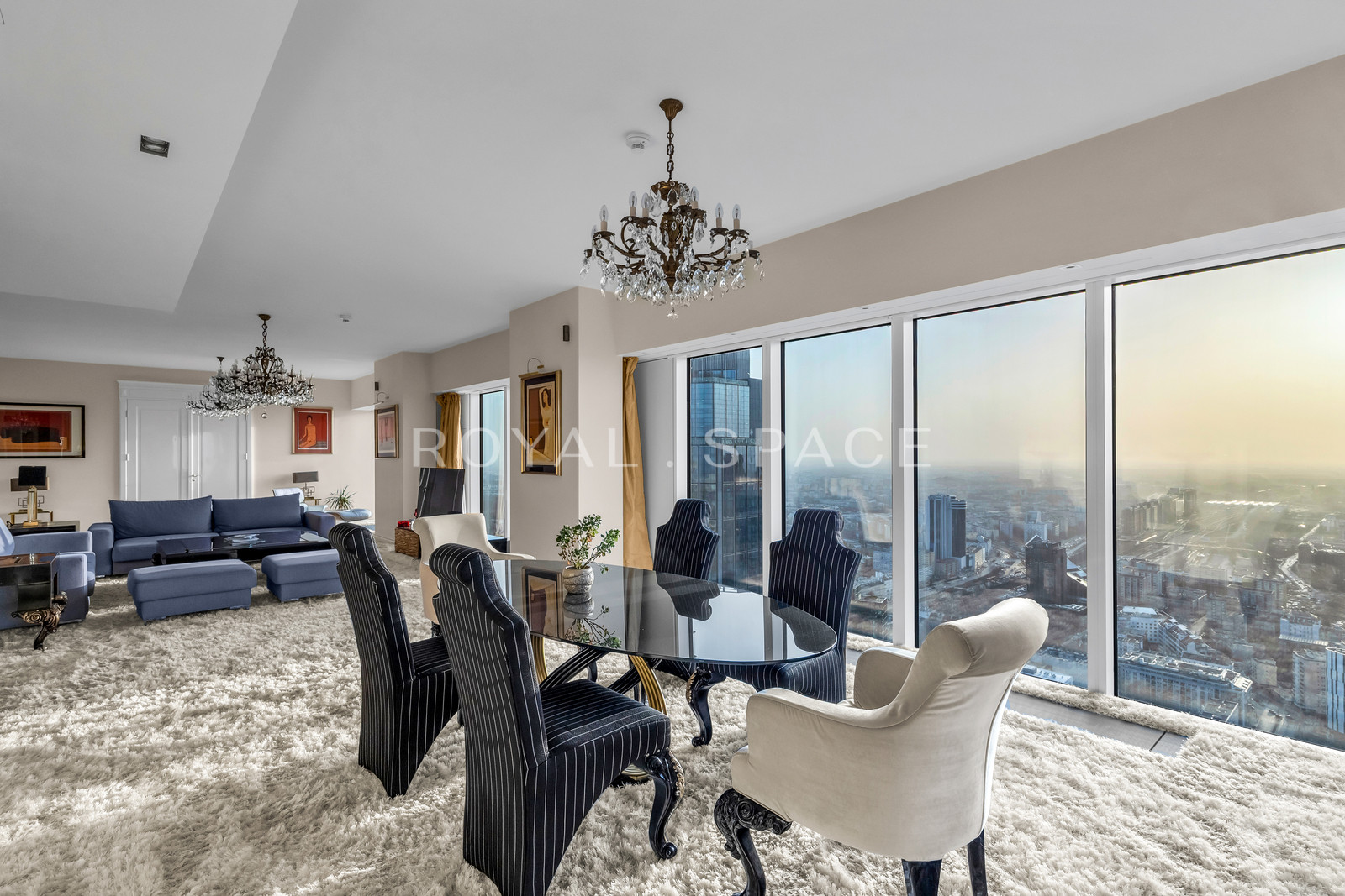Stunning High-Floor Apartment | Złota 44
