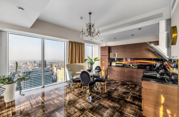 Stunning High-Floor Apartment | Złota 44