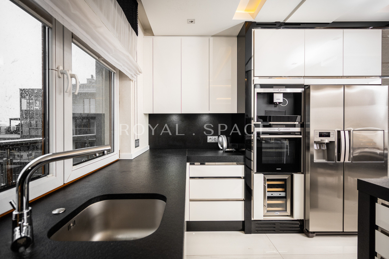 Апартаменти з терасою та зимовим садом на даху!