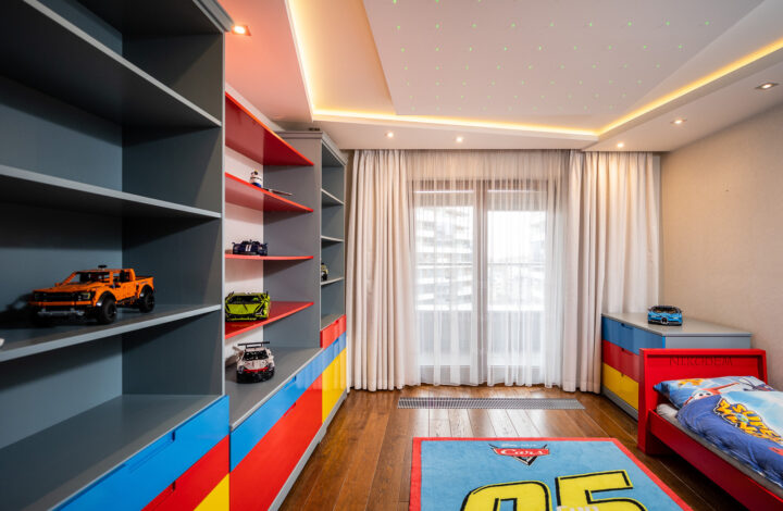 Апартаменти з терасою та зимовим садом на даху!