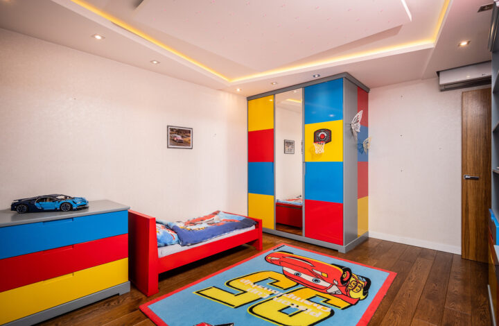 Апартаменти з терасою та зимовим садом на даху!