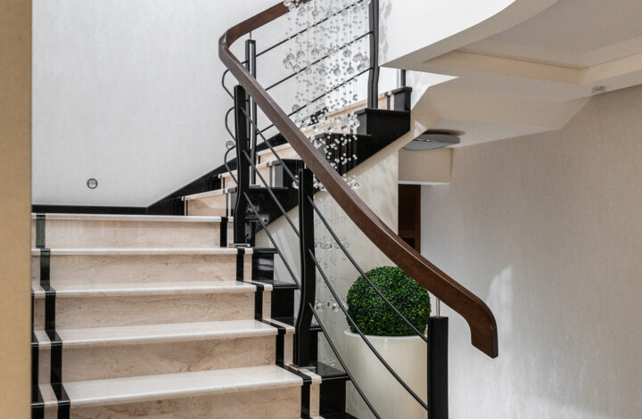 Вілла преміум-класу з приватним садом!