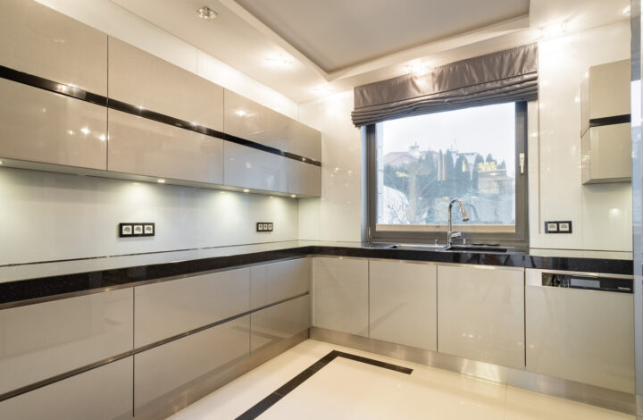 Nowoczesny dom na strzeżonym osiedlu – Kobierzyn