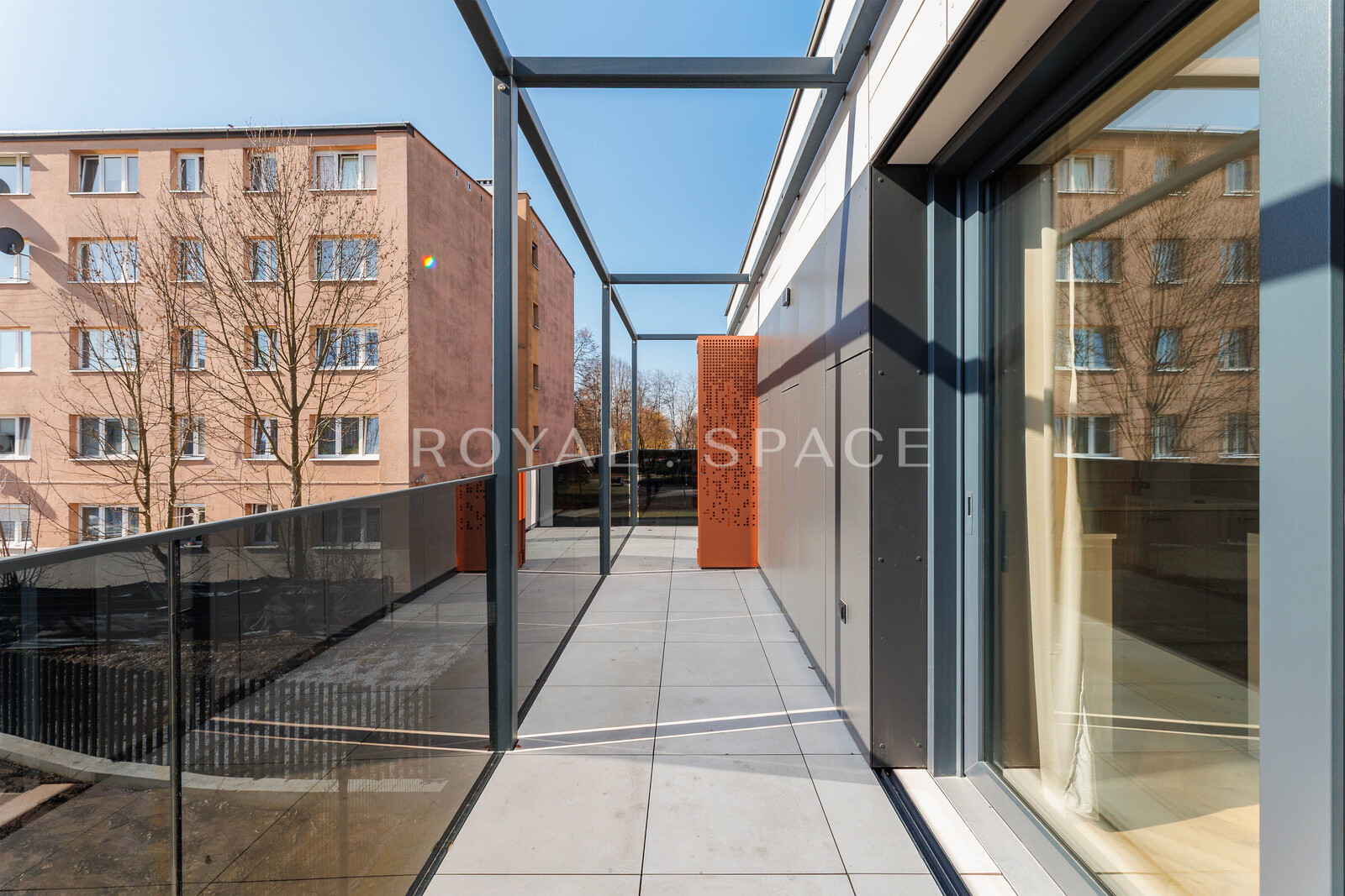 Сучасна квартира з балконом на південь | GVD Wybickiego