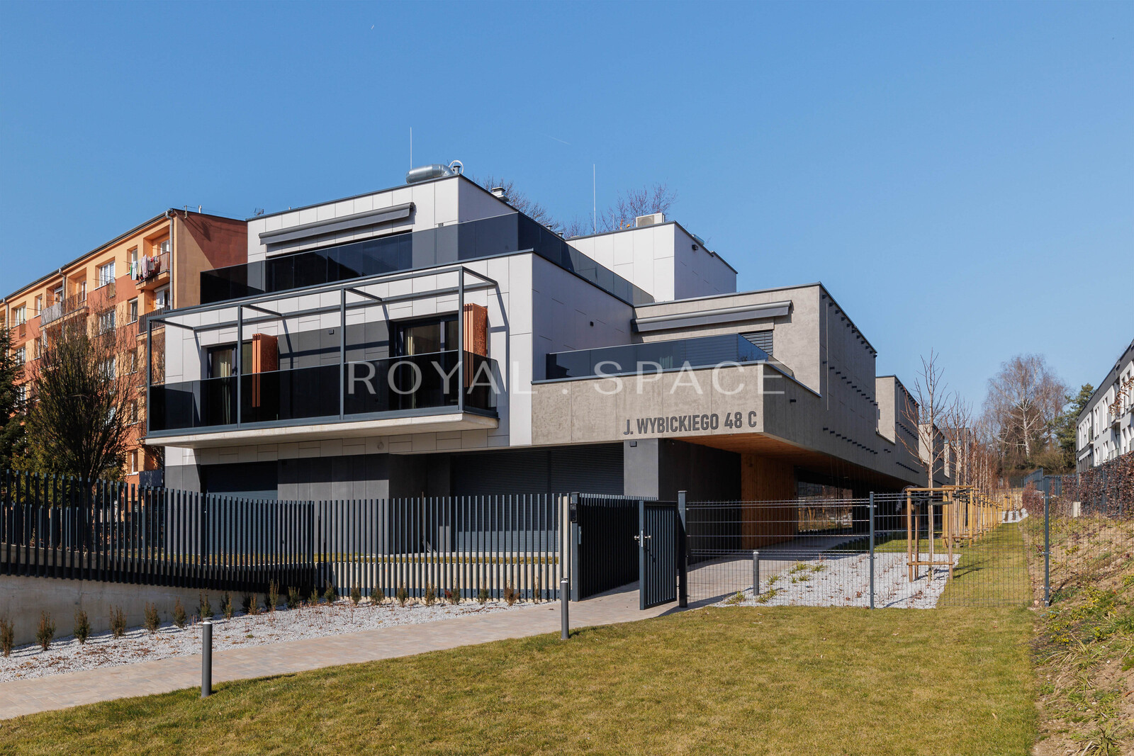 Сучасна квартира з балконом на південь | GVD Wybickiego