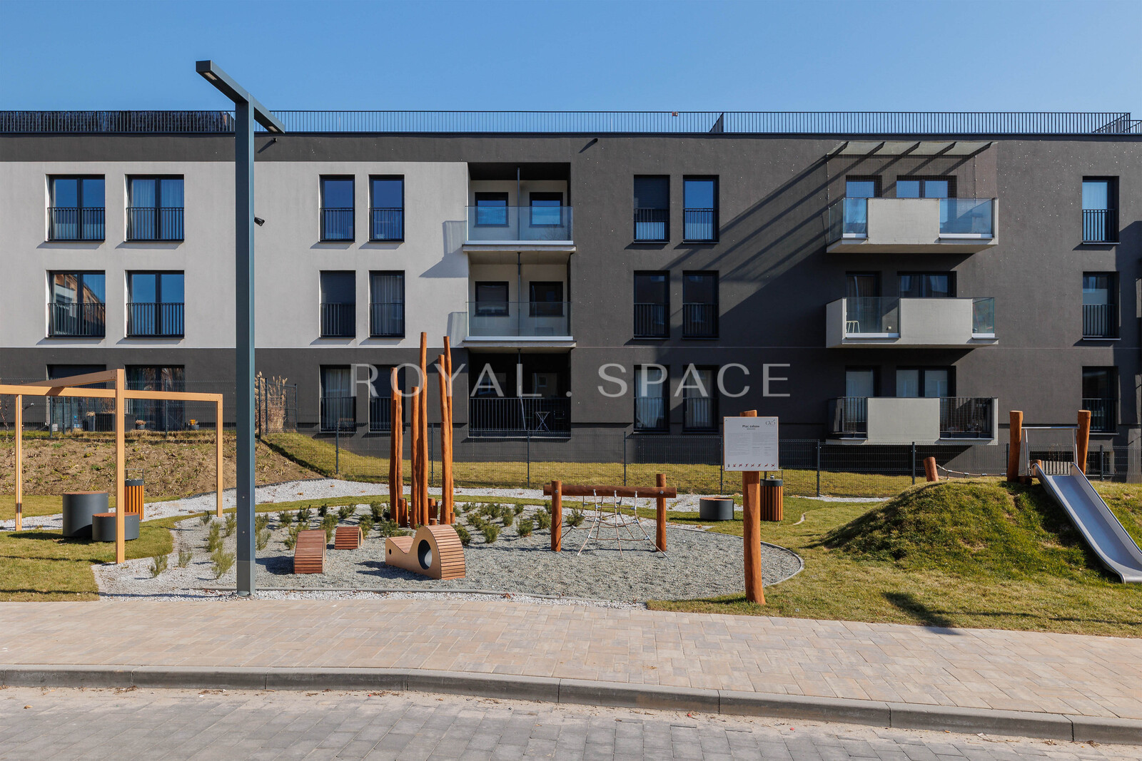 Сучасна квартира з балконом на південь | GVD Wybickiego