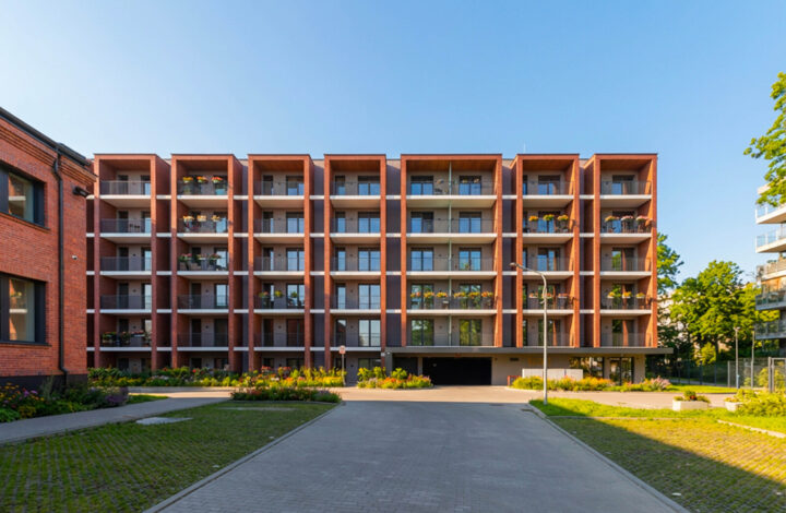 Bright Apartment with Balcony!