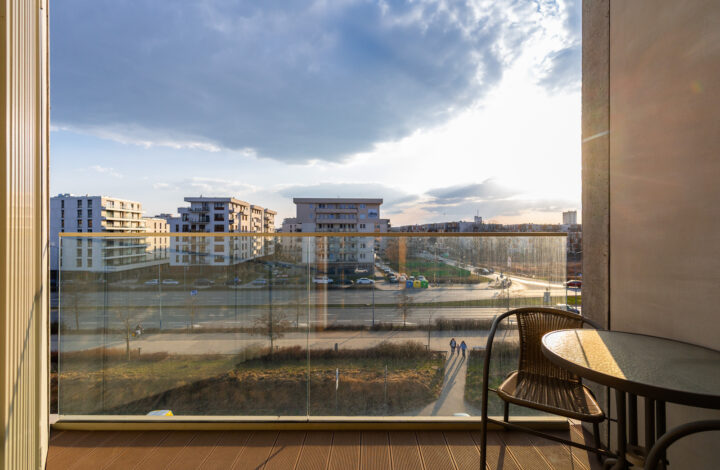 Сучасні апартаменти з балконом | Solaris Park