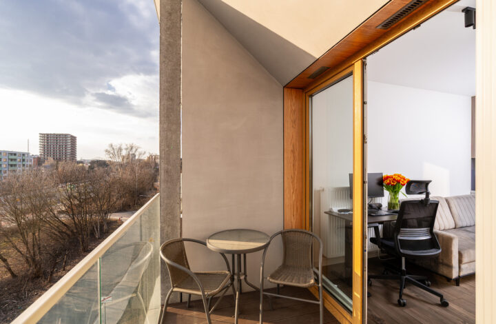 Сучасні апартаменти з балконом | Solaris Park