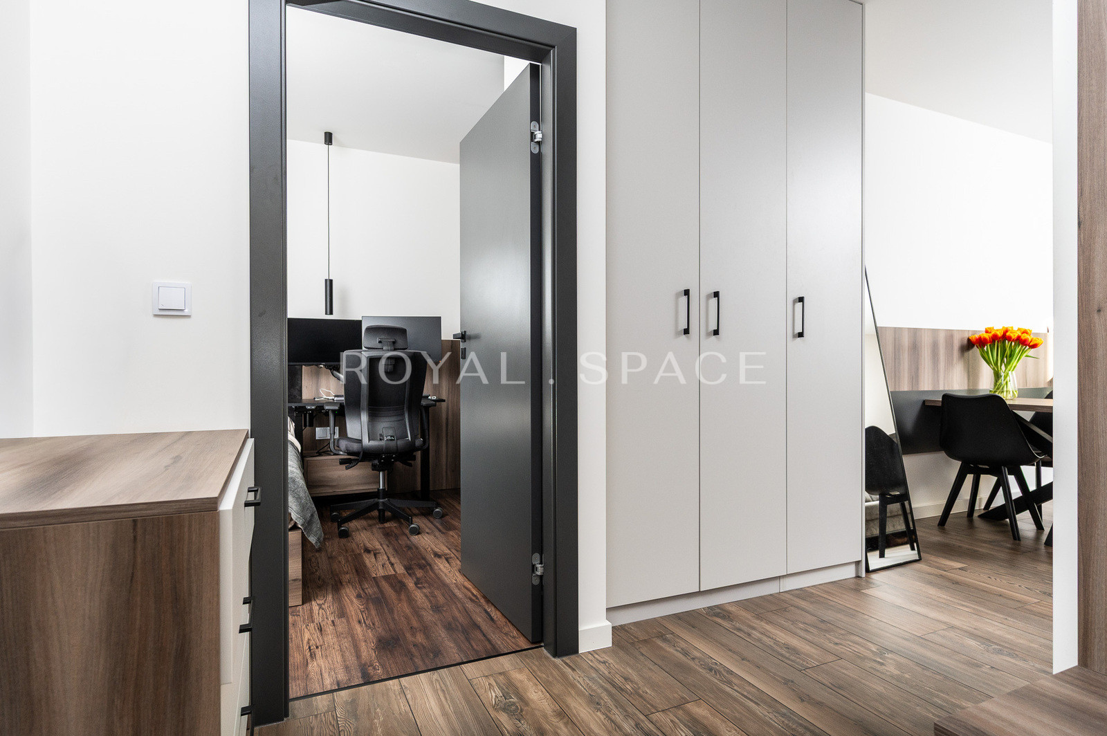 Сучасні апартаменти з балконом | Solaris Park