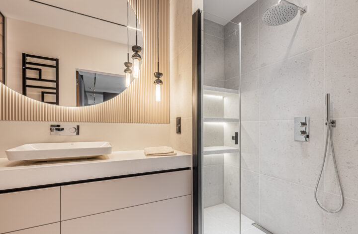 Premium apartment with balcony and city view