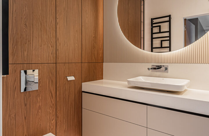 Premium apartment with balcony and city view