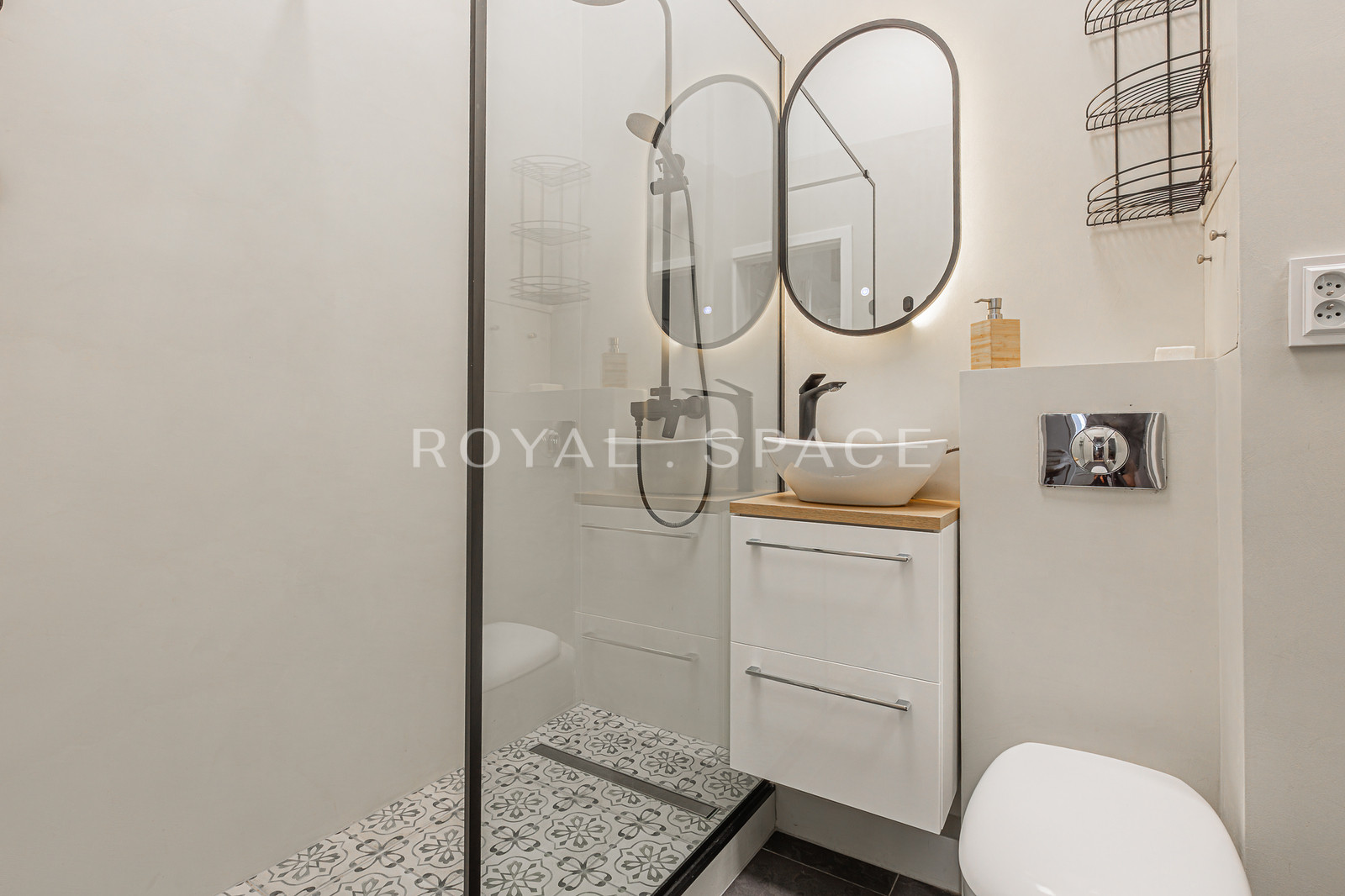 Stylowe mieszkanie w kamienicy | Hoża