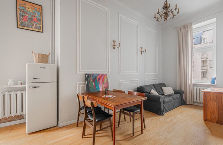 Stylowe mieszkanie w kamienicy | Hoża