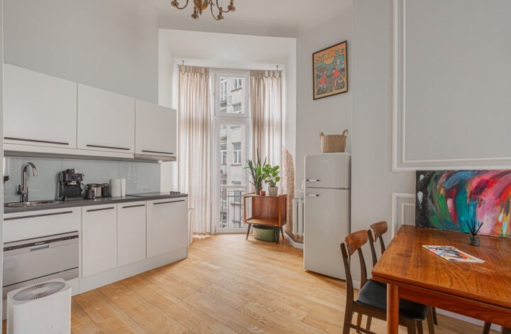 Stylowe mieszkanie w kamienicy | Hoża