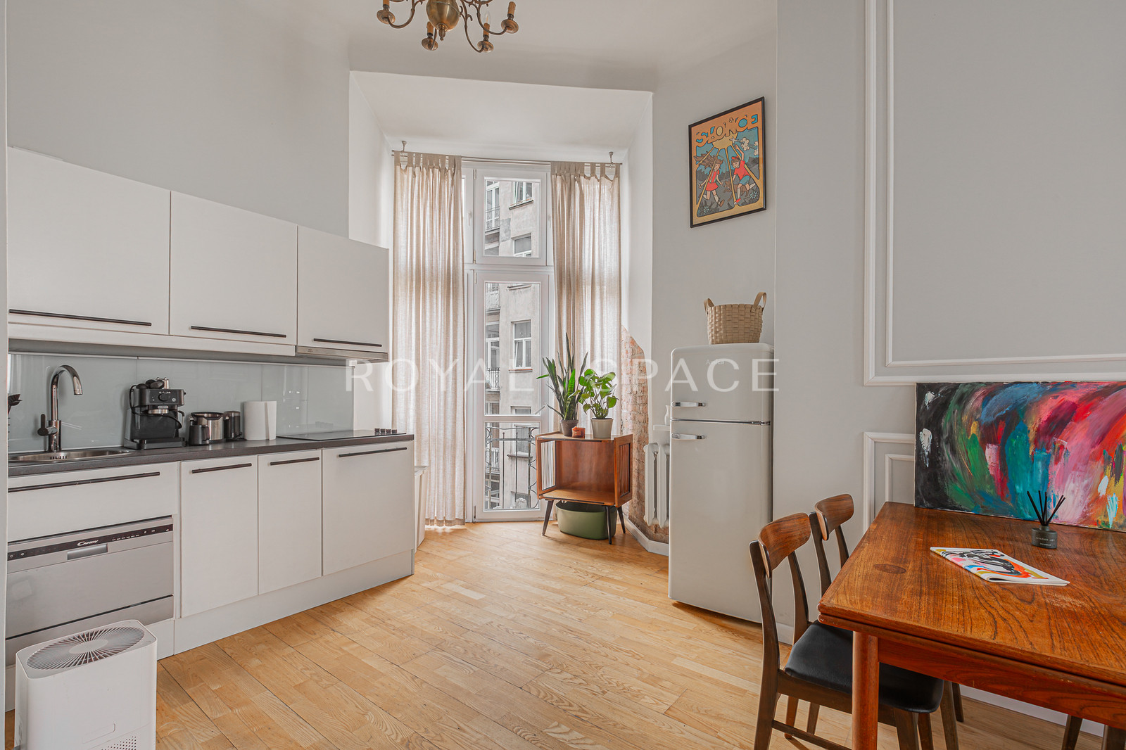 Stylowe mieszkanie w kamienicy | Hoża