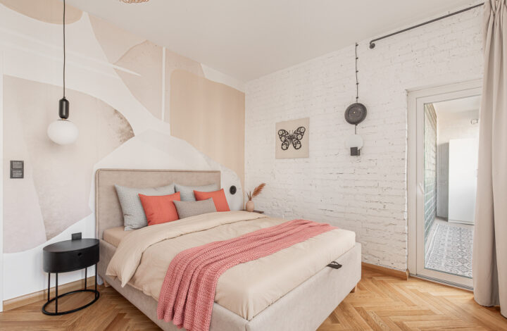 Atmospheric renovated apartment in Praga