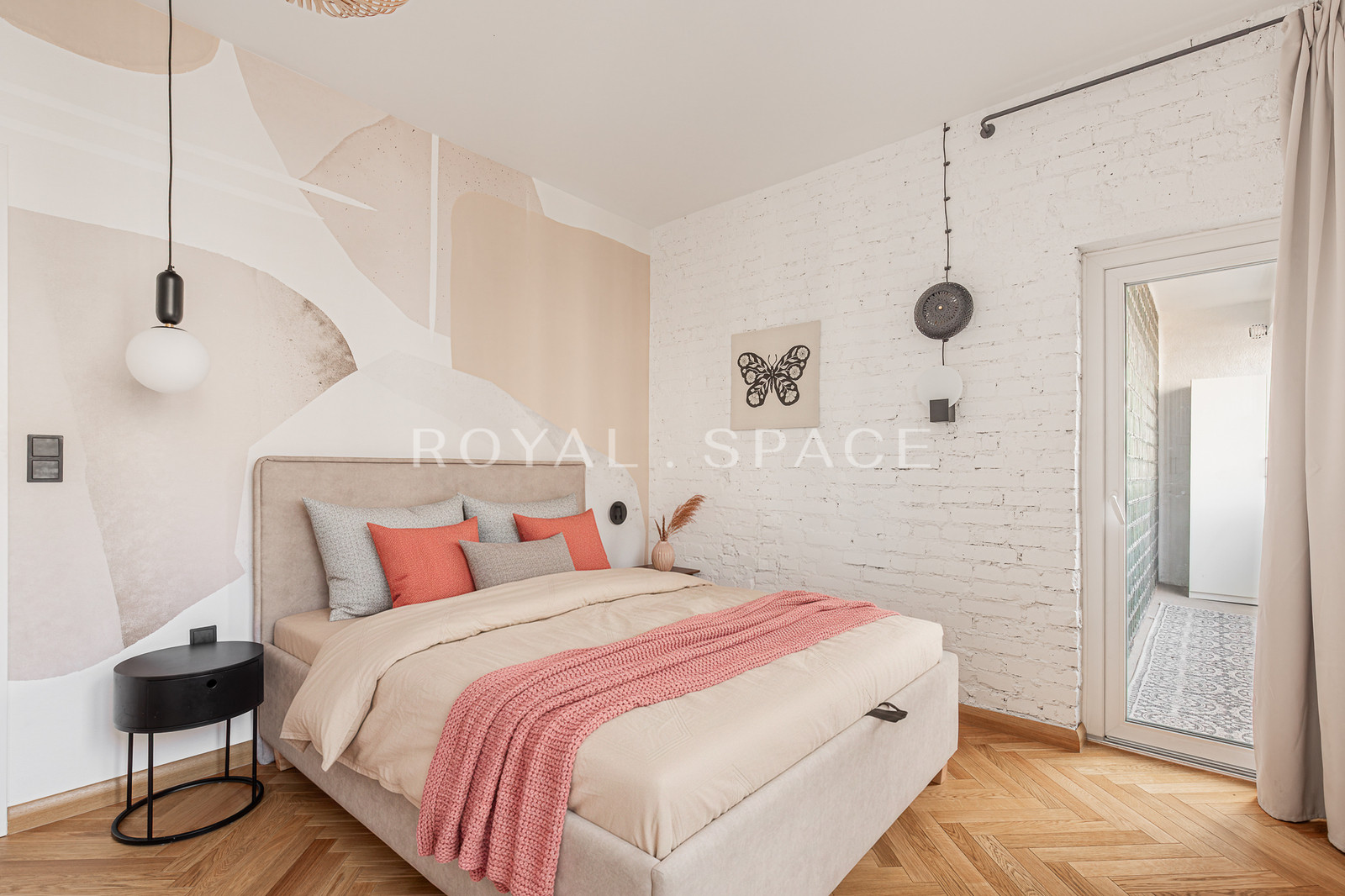 Atmospheric renovated apartment in Praga