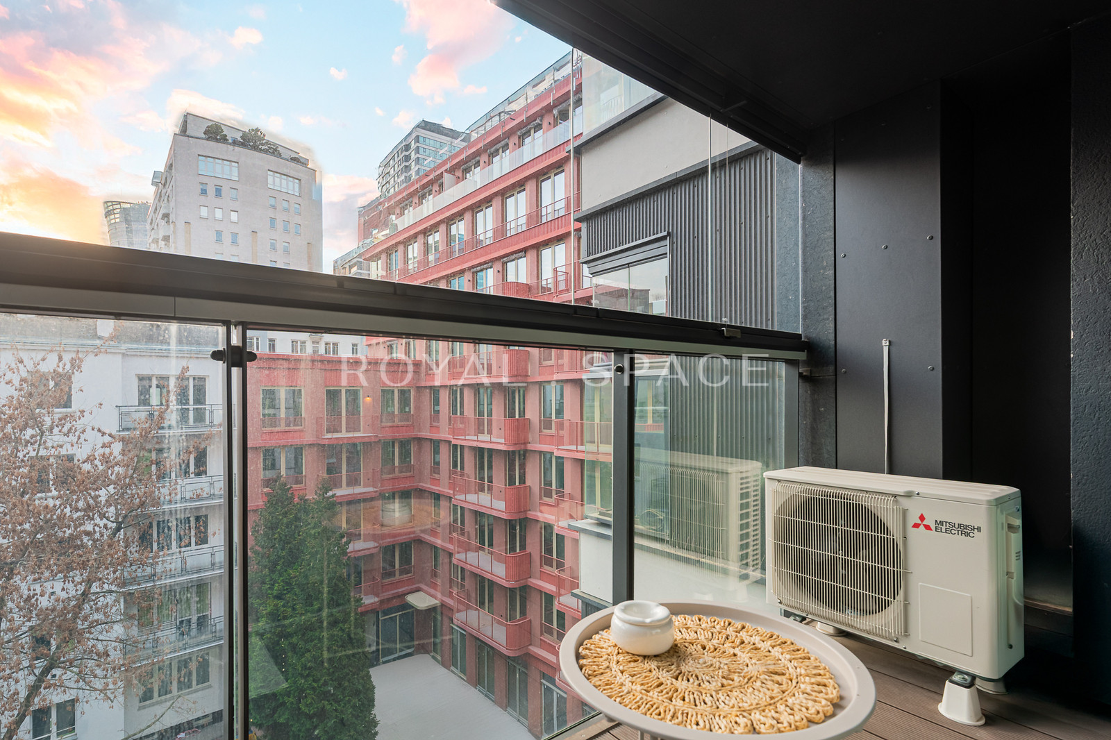 Ексклюзивні апартаменти | Mennica Residence