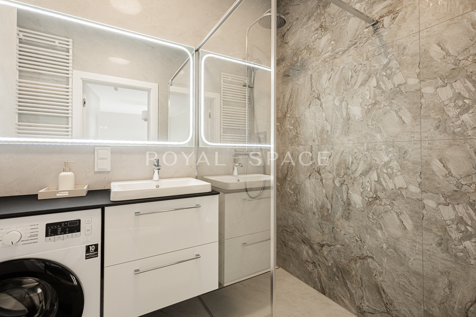 Сучасні апартаменти | Towarowa Square