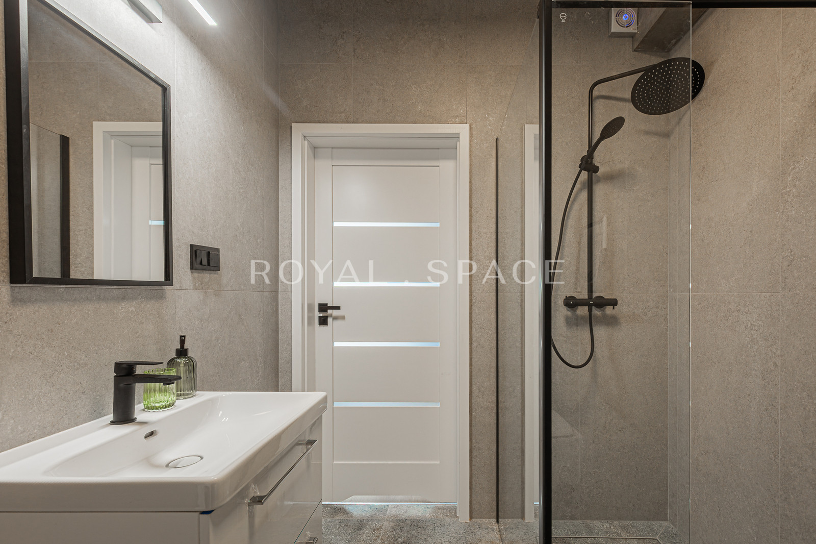 Затишна квартира біля лісу Ząbki