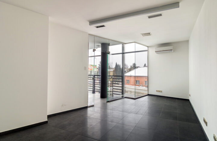 Commercial & Retail Building on Zakopiańska