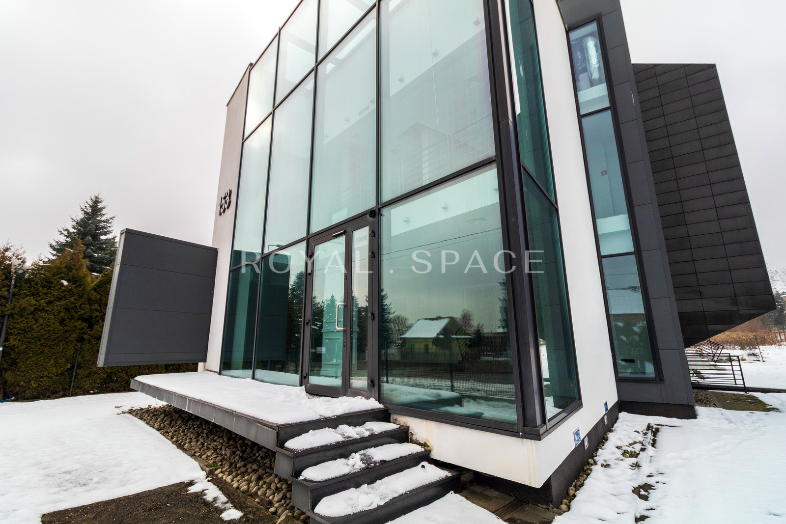 Commercial & Retail Building on Zakopiańska