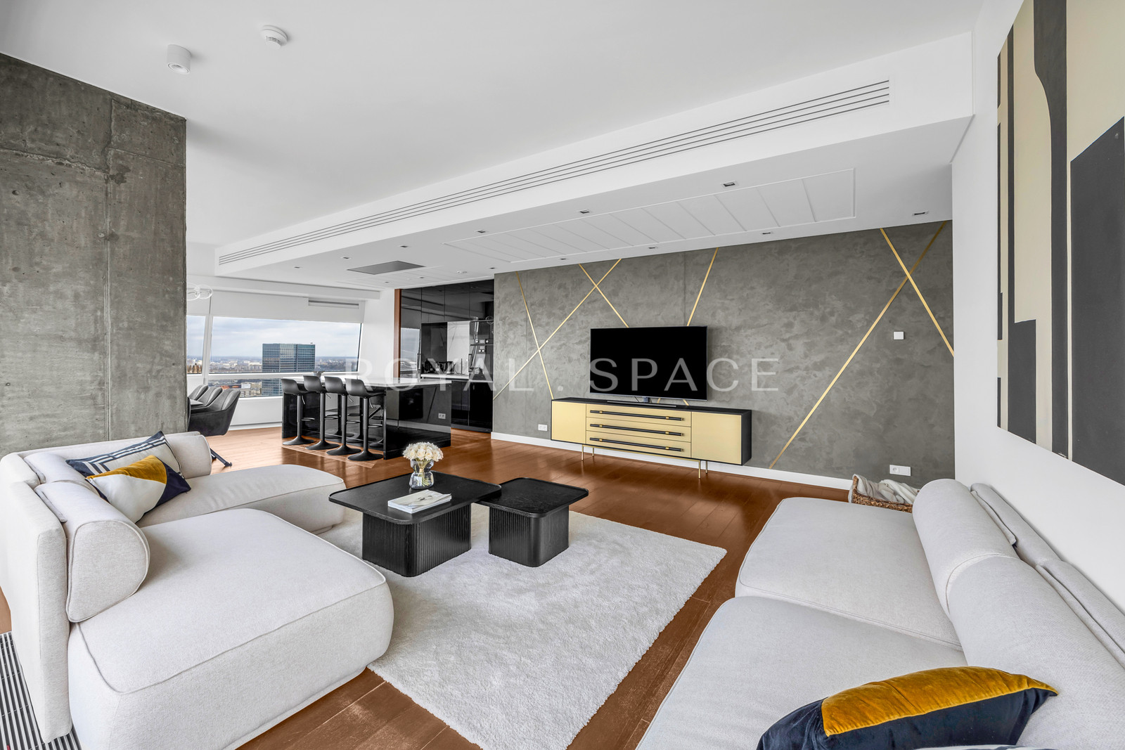 Spectacular 23rd-floor view | Złota 44