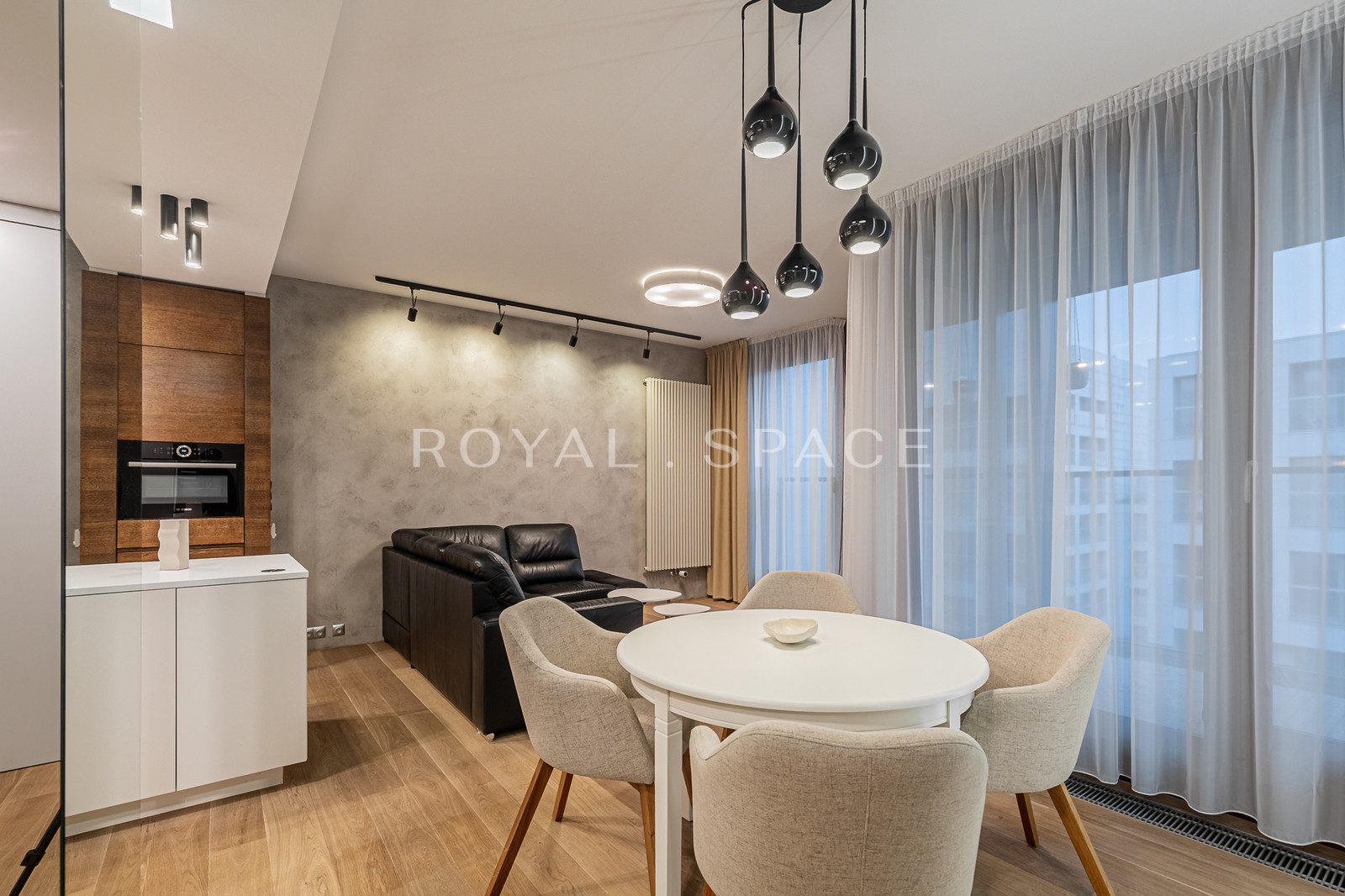 Komfortowe mieszkanie w sercu Woli