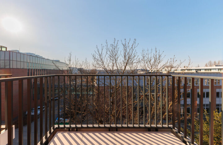 Kawalerka na ostatnim piętrze z widokiem na Wawel