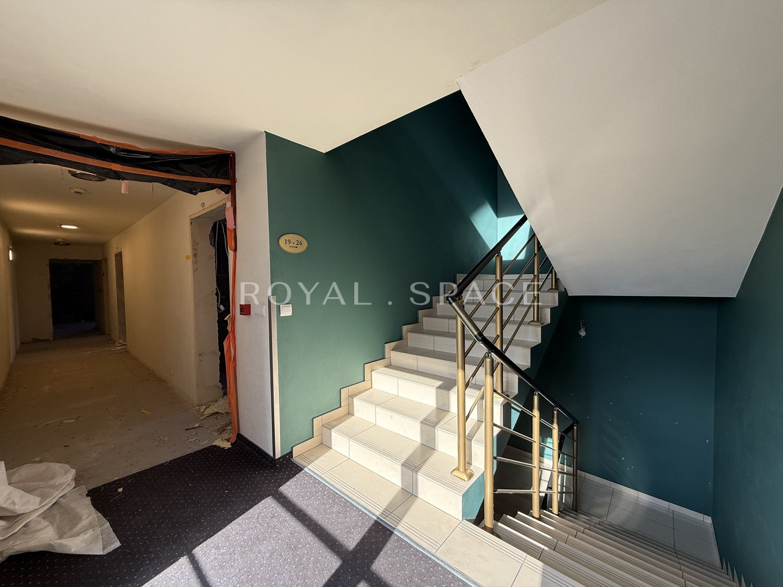 Lokal do wykończenia pod dowolną działalność