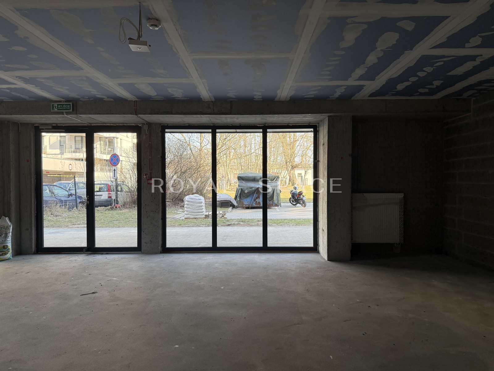 Commercial Unit with Garden | Zabłocie