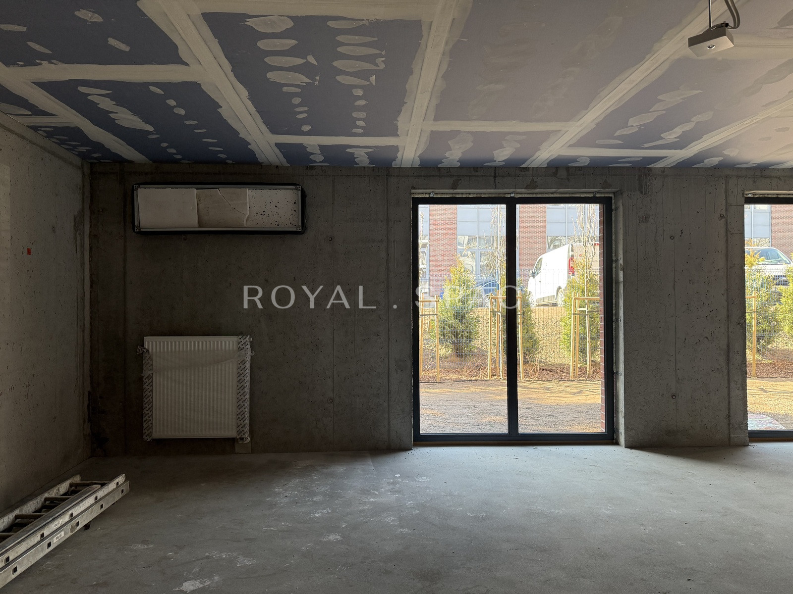 Commercial Unit with Garden | Zabłocie