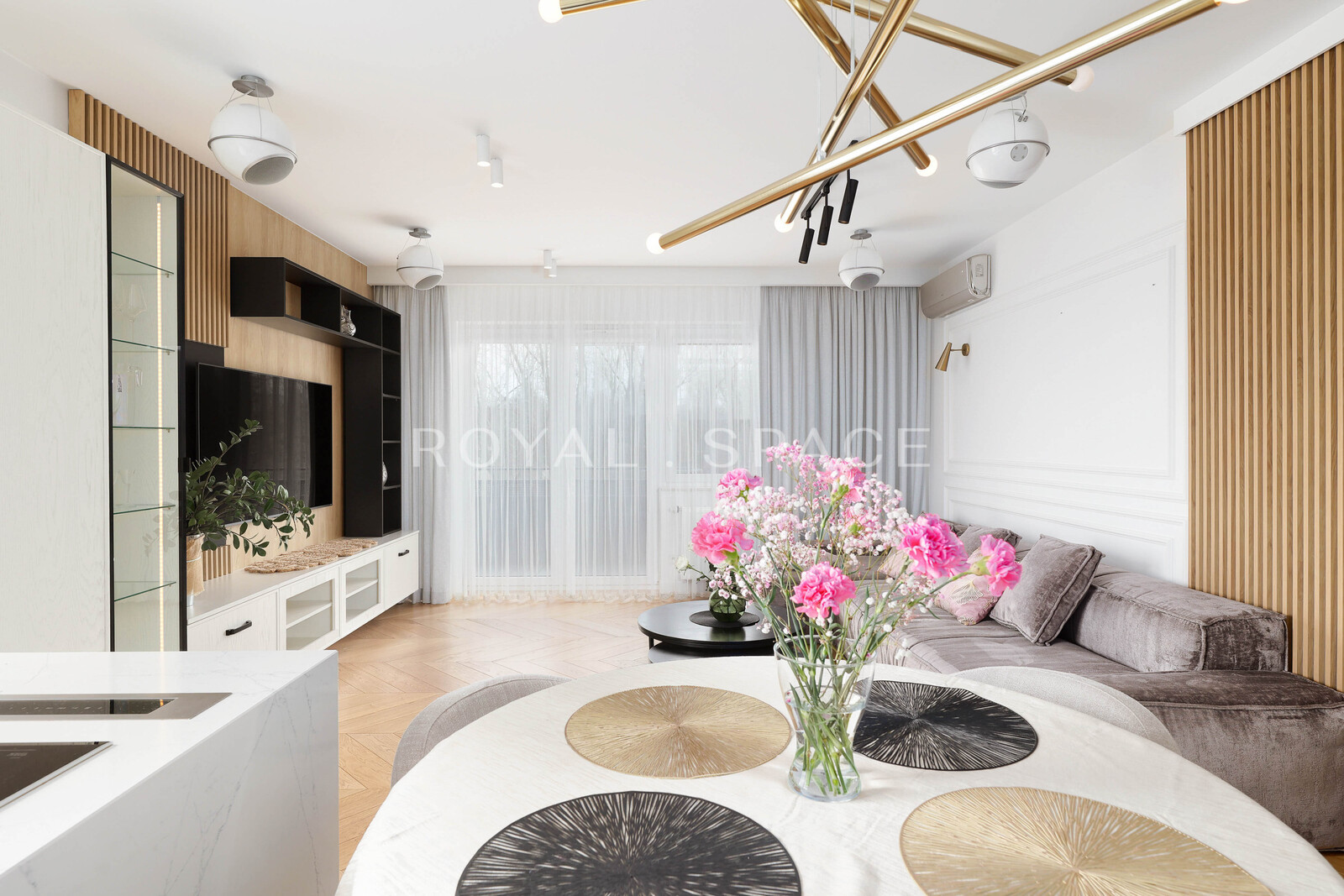 Nowoczesny apartament z tarasem i 3 sypialniami