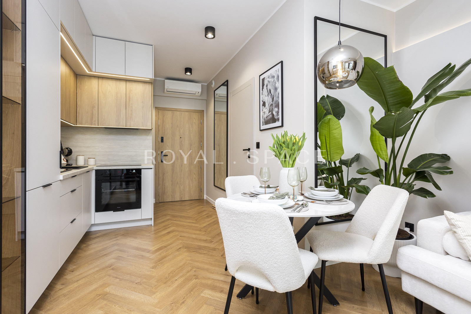 Преміум-квартира в комплексі Global Apartments