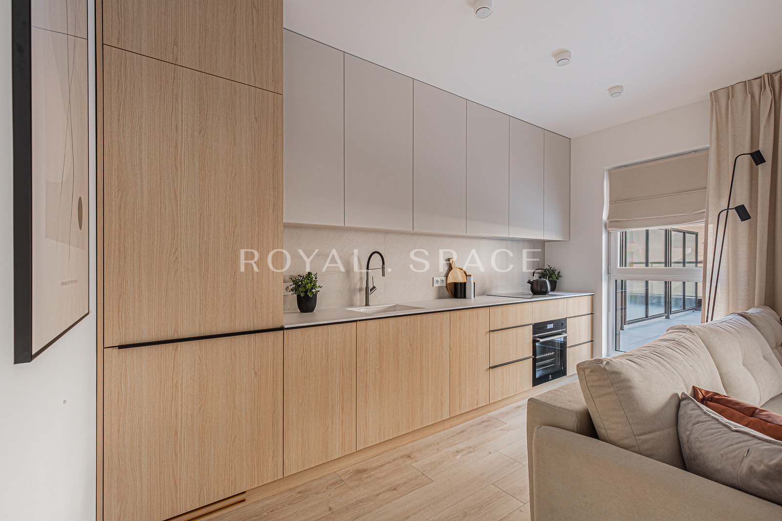 Елегантна квартира з терасою | перша оренда