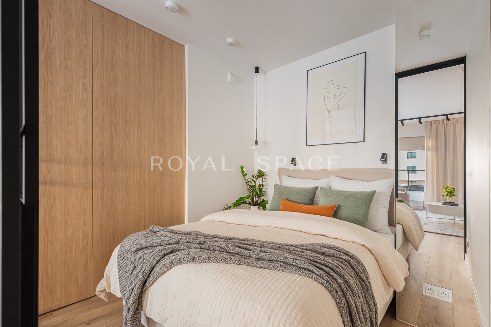 Елегантна квартира з терасою | перша оренда