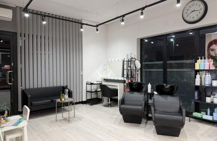 Кутове приміщення у великому житловому масиві