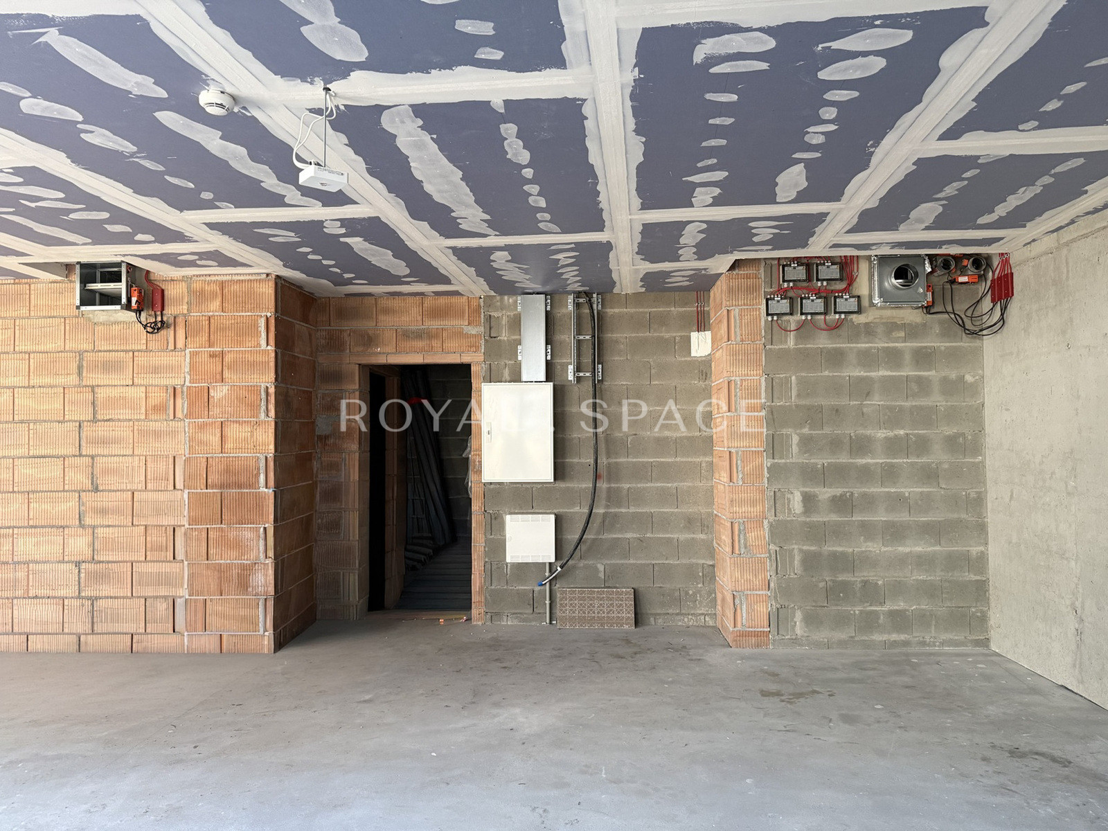 Commercial Unit with Garden | Zabłocie